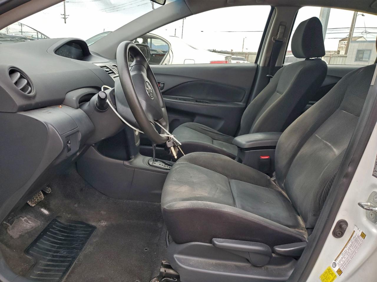 Toyota Yaris Image 5