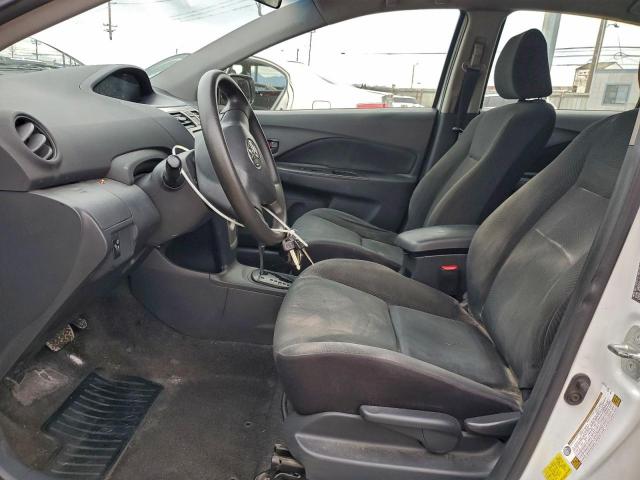 Toyota Yaris Image 5