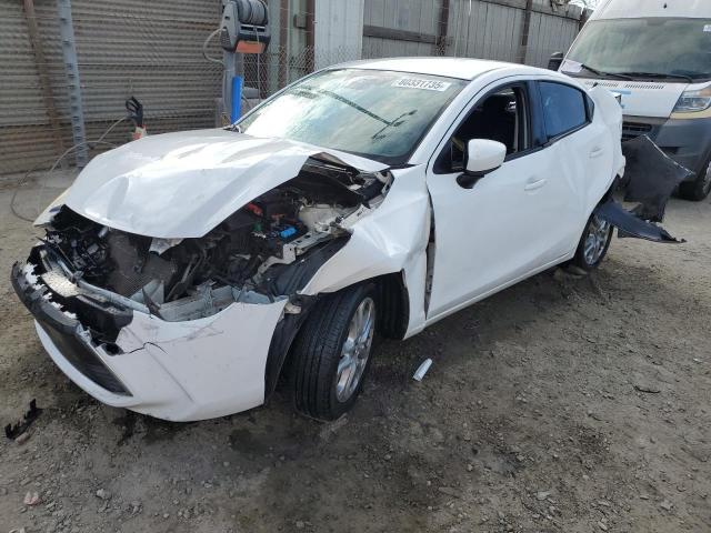  Salvage Toyota Yaris