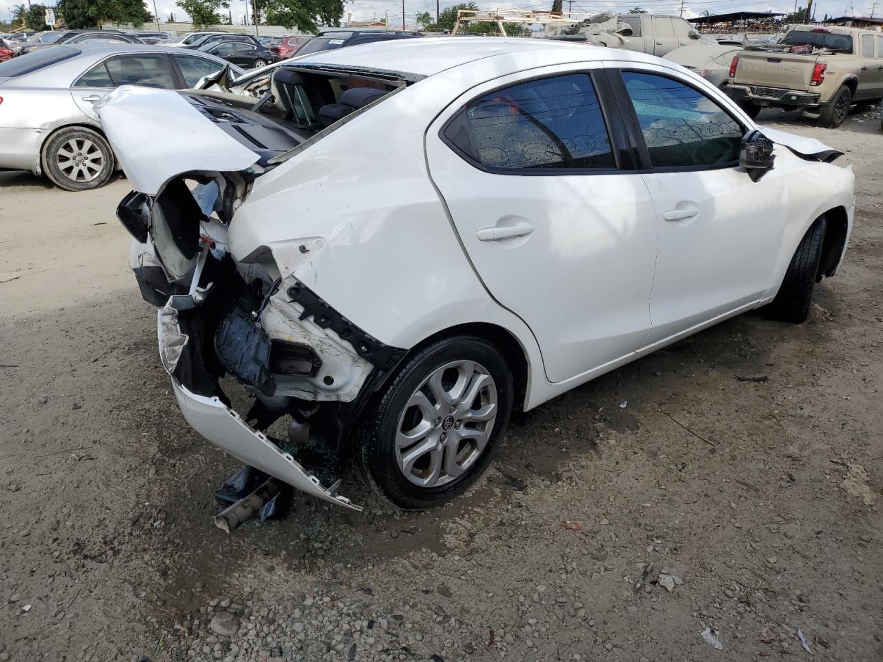 Toyota Yaris Image 7