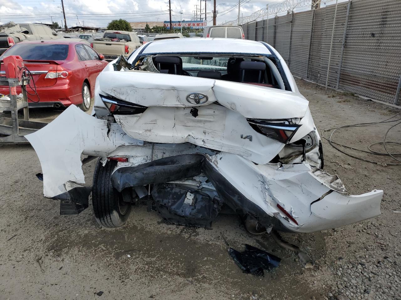 Toyota Yaris Image 5