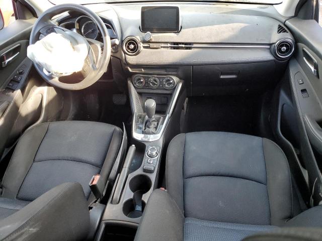 Toyota Yaris Image 8