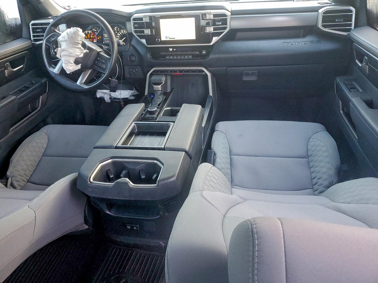 Toyota Tundra Crewmax Sr Image 9