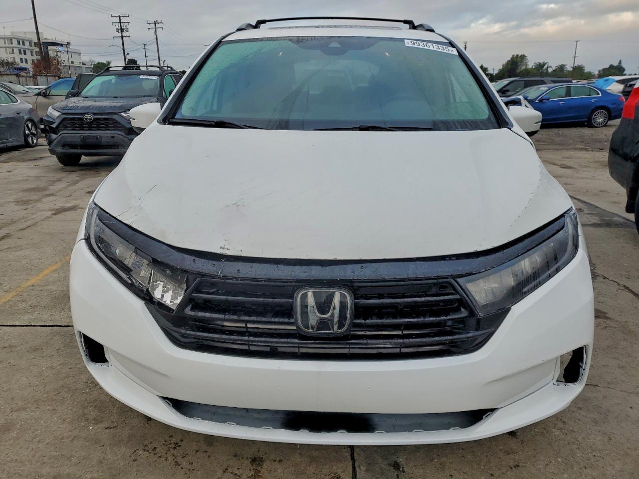 Honda Odyssey Touring Image 4