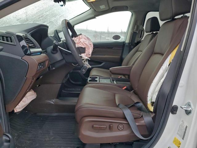 Honda Odyssey Touring Image 11