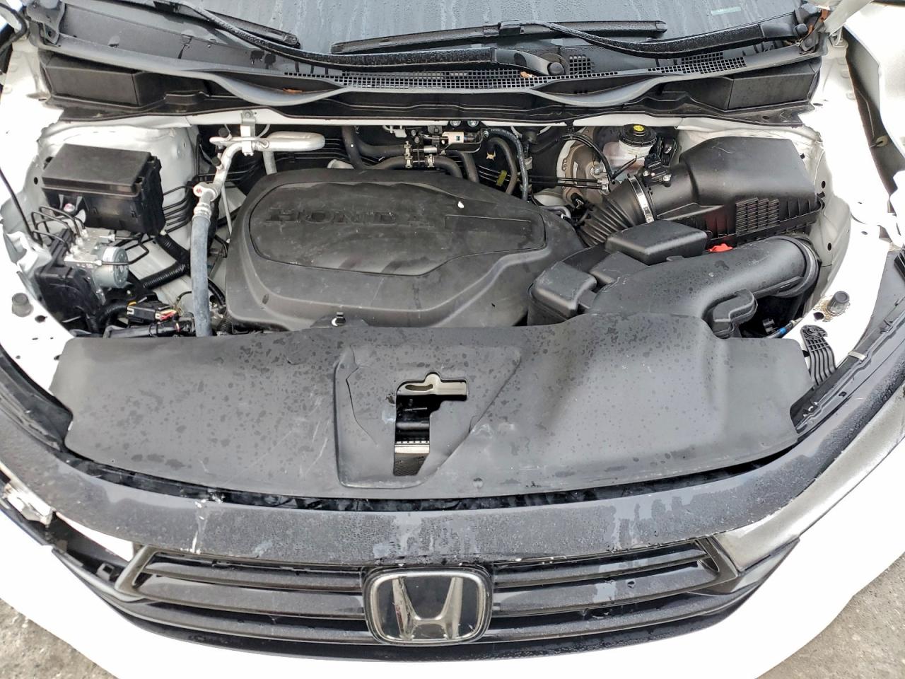 Honda Odyssey Touring Image 8