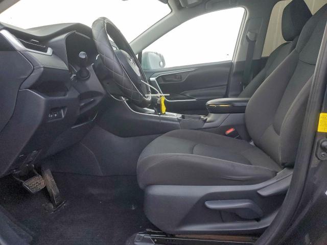 Toyota RAV4 Le Image 7