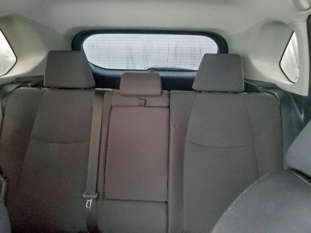 Toyota RAV4 Le Image 9