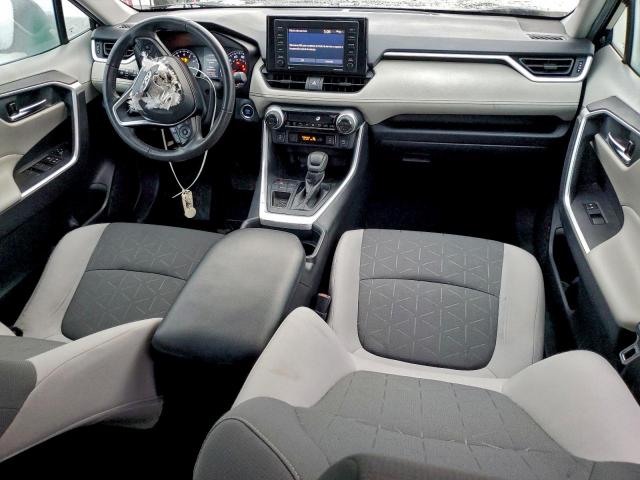 Toyota RAV4 Xle Image 9