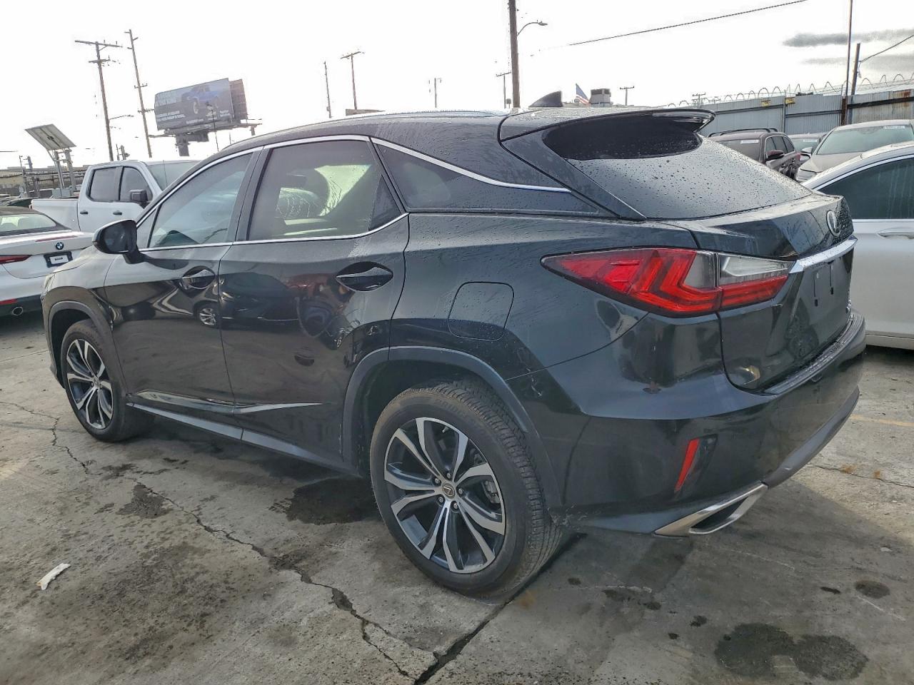 Lexus RX 350 Base Image 2