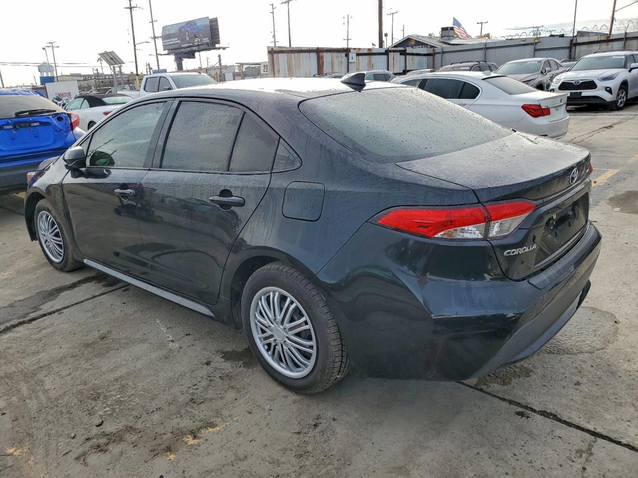 Toyota Corolla Le Image 4