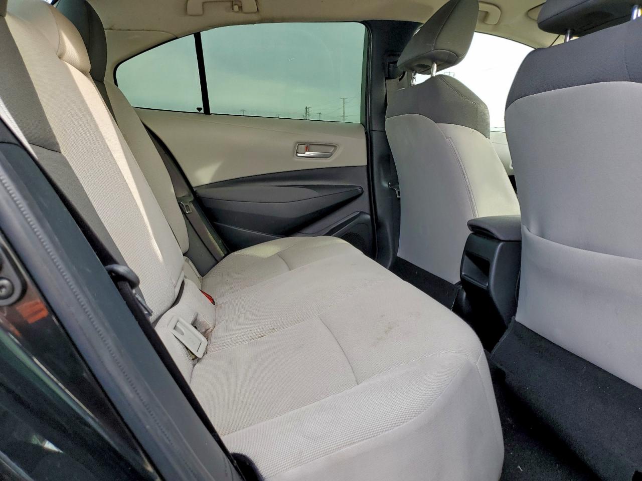 Toyota Corolla Le Image 8