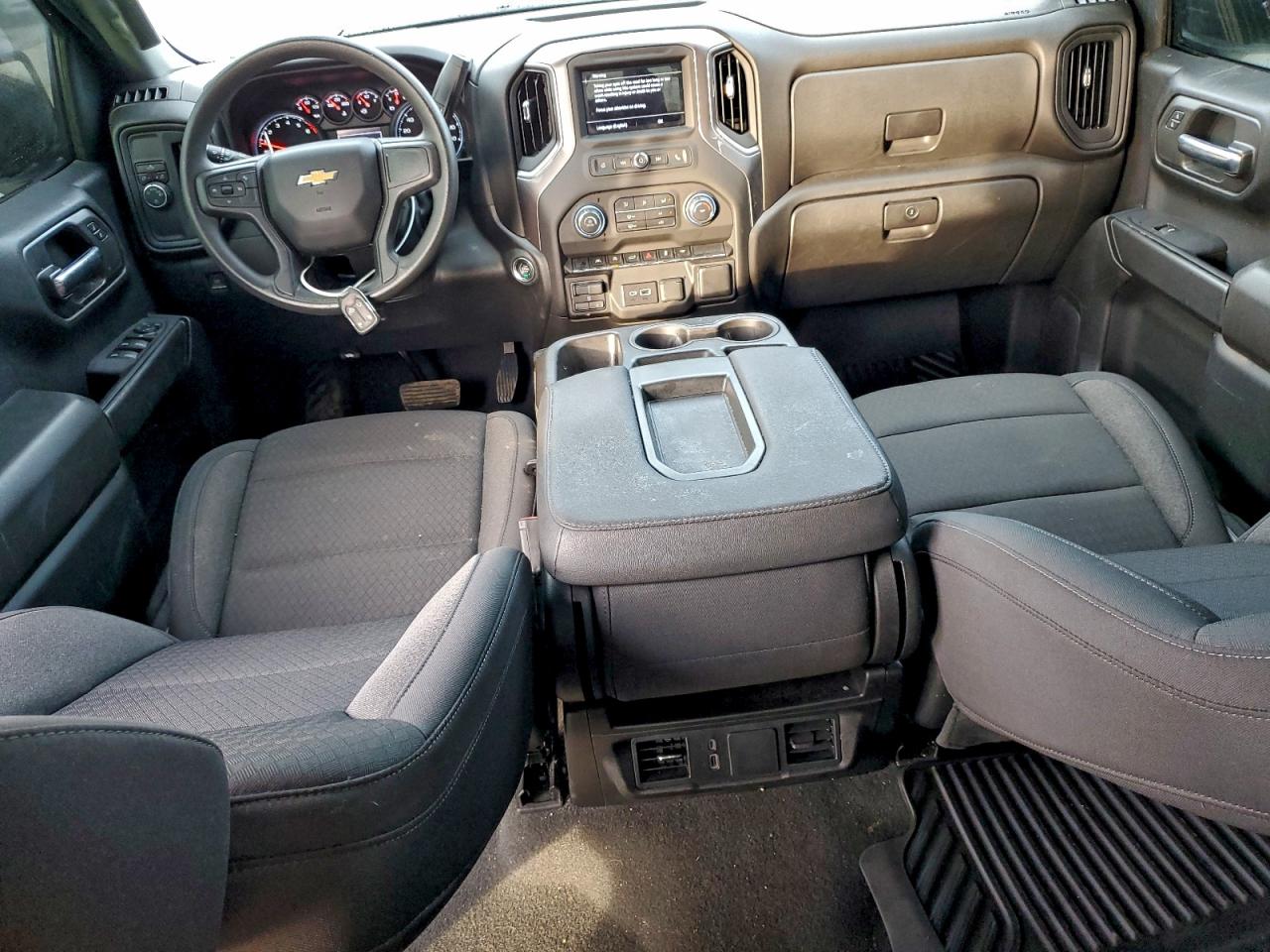 Chevrolet Silverado C1500 Custom Image 8