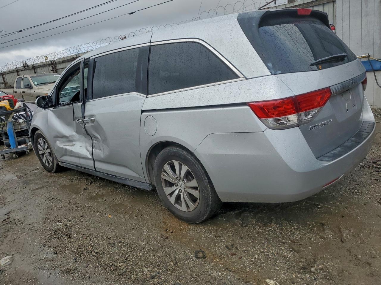 Honda Odyssey Exl Image 2