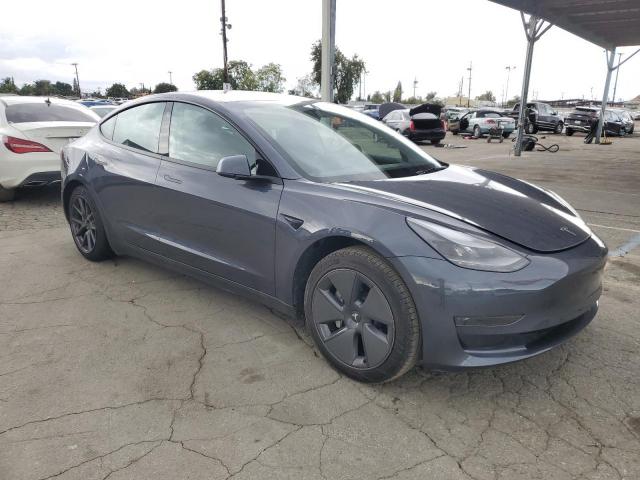 Tesla Model 3 Image 5