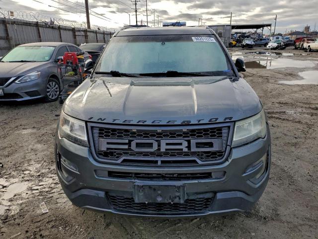 Ford Explorer Xlt Image 7