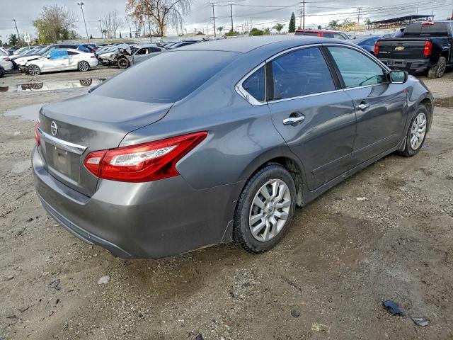 Nissan Altima 2.5 Image 2