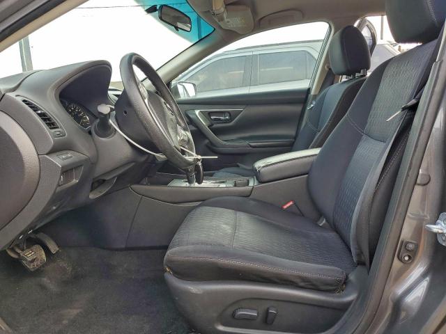 Nissan Altima 2.5 Image 8