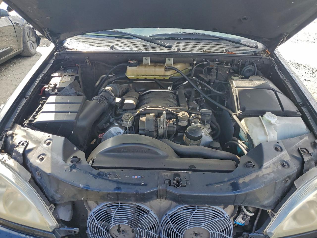 Mercedes-Benz M-Class 320 Image 11