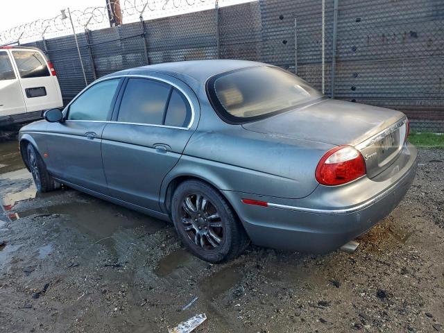 Jaguar S-Type Image 2