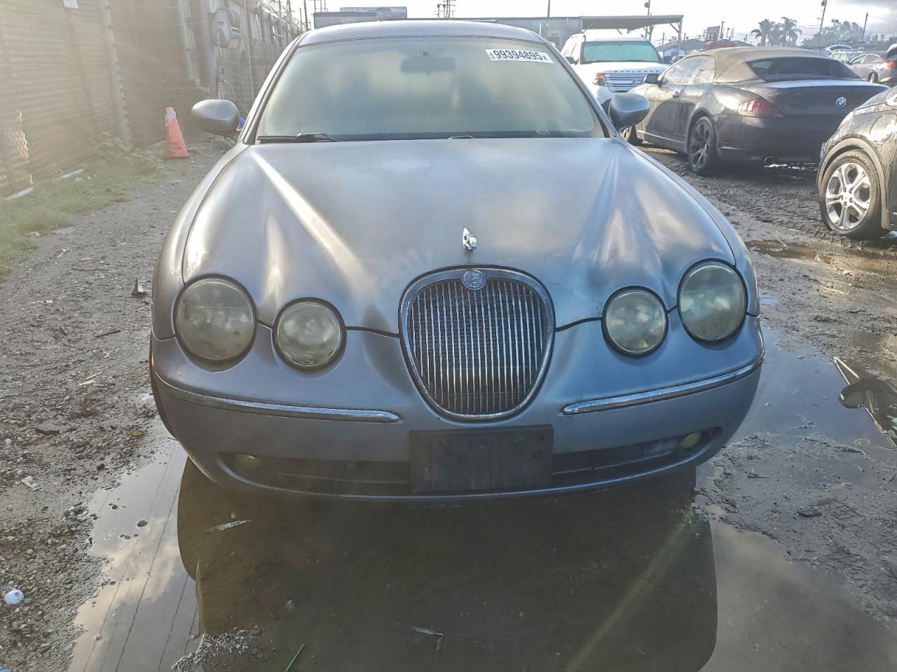 Jaguar S-Type Image 7