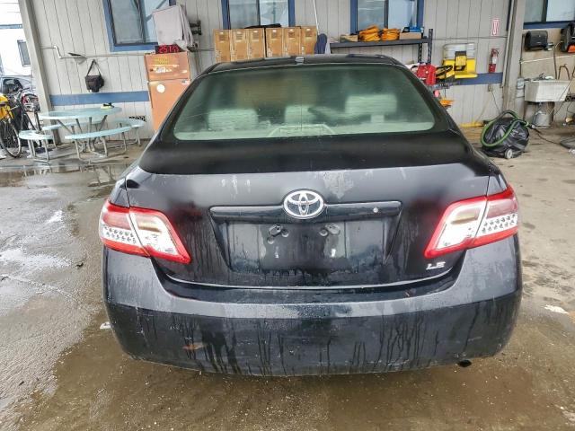 Toyota Camry Base Image 8