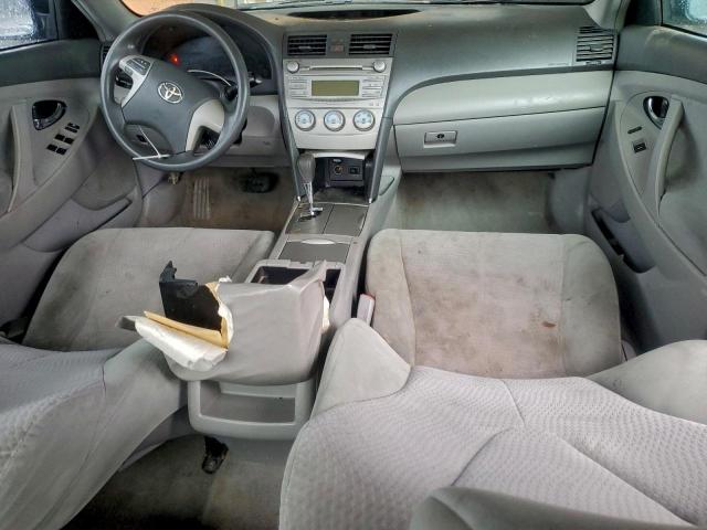 Toyota Camry Base Image 10