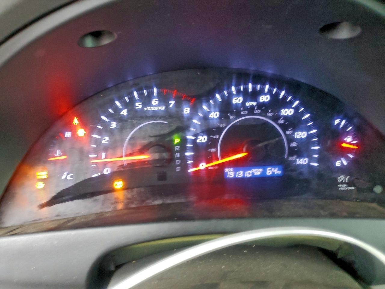 Toyota Camry Base Image 5