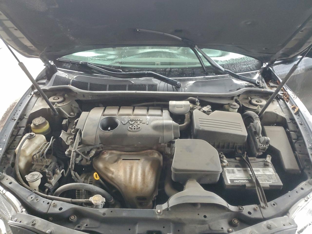 Toyota Camry Base Image 11