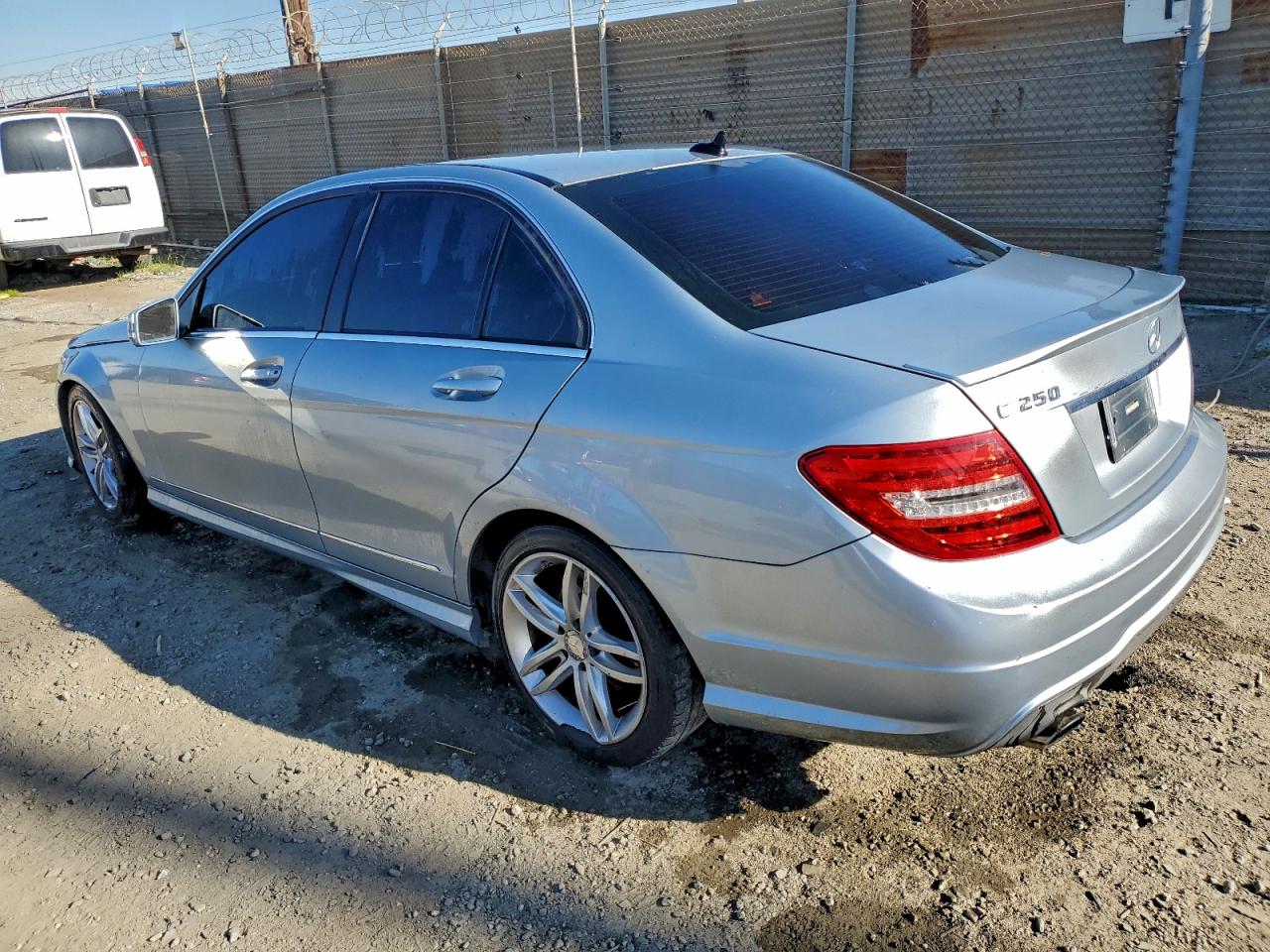 Mercedes-Benz C-Class 250 Image 11
