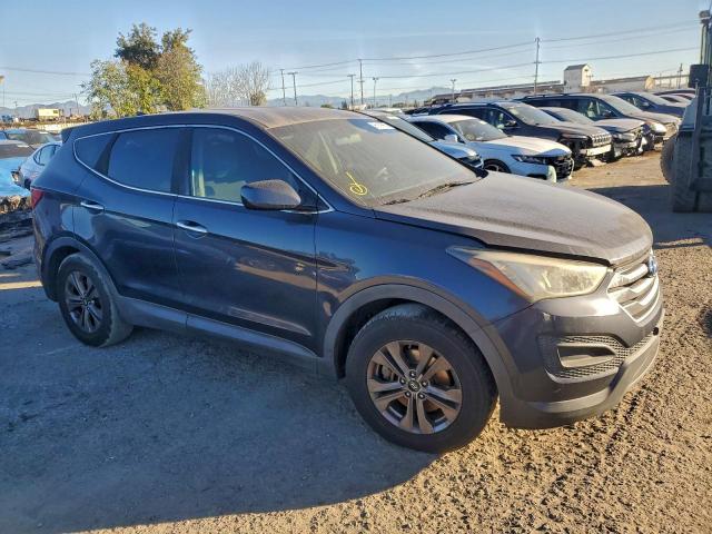 Hyundai SANTA FE Image 4