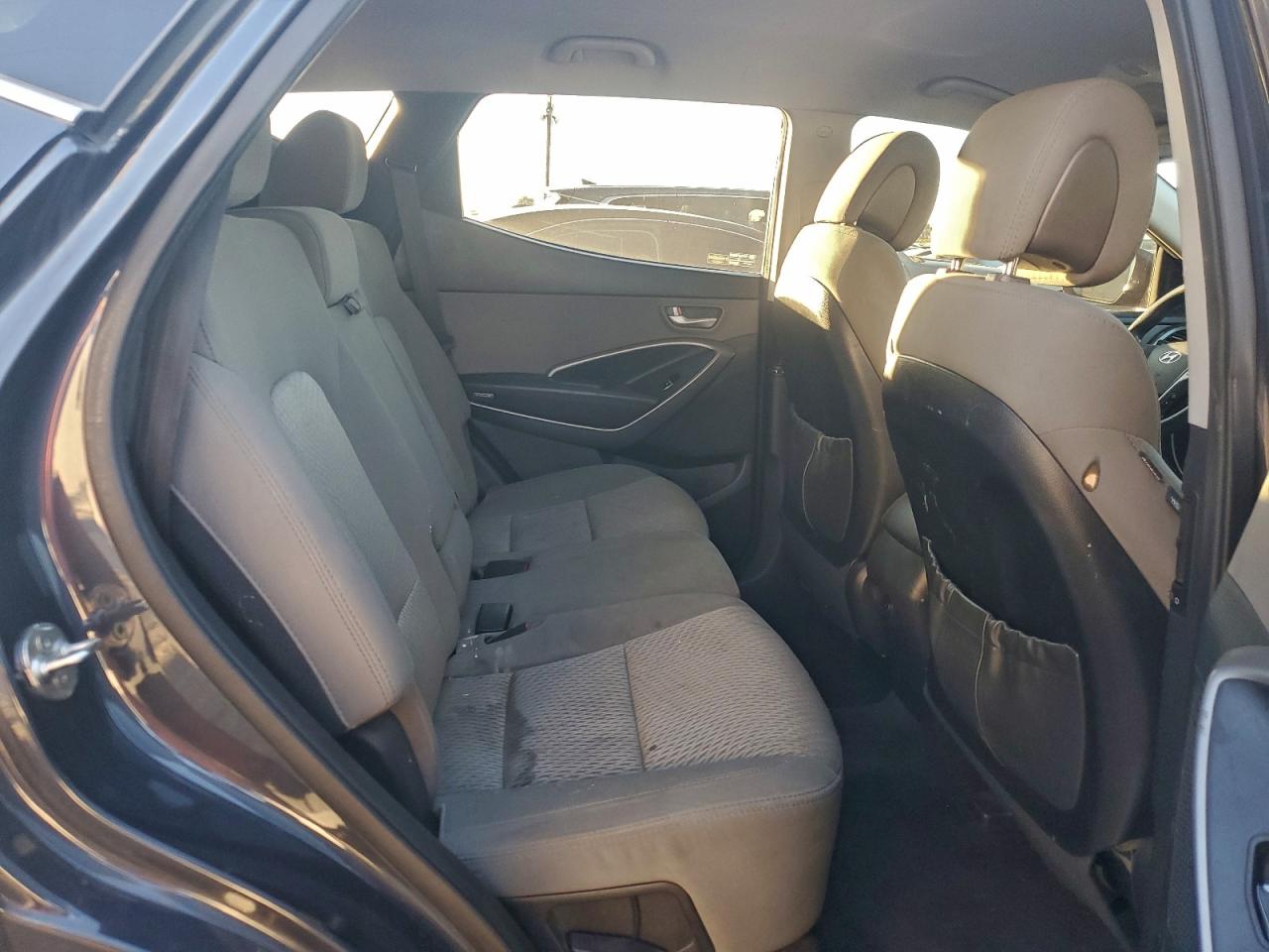 Hyundai SANTA FE Image 6