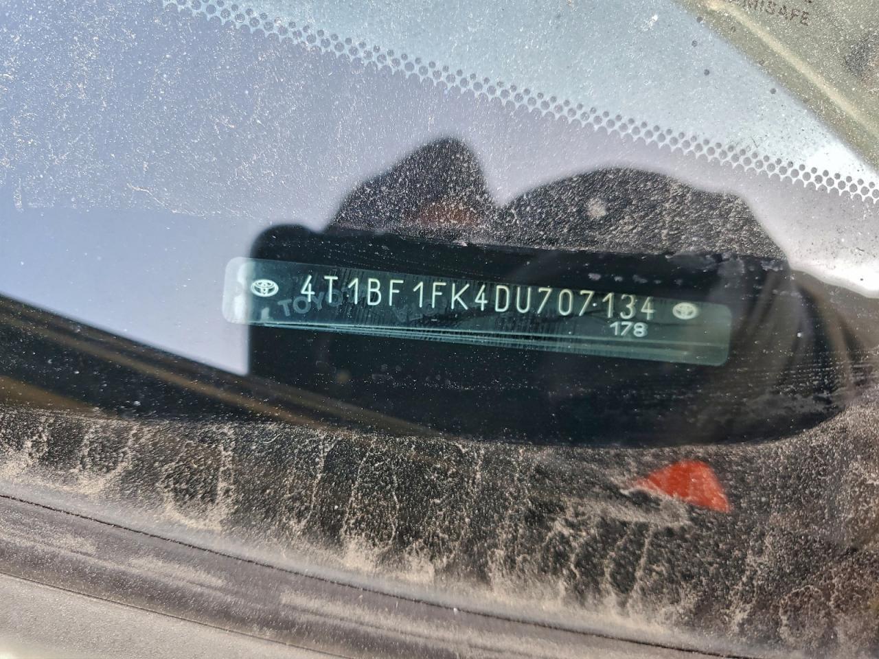 Toyota Camry L Image 12