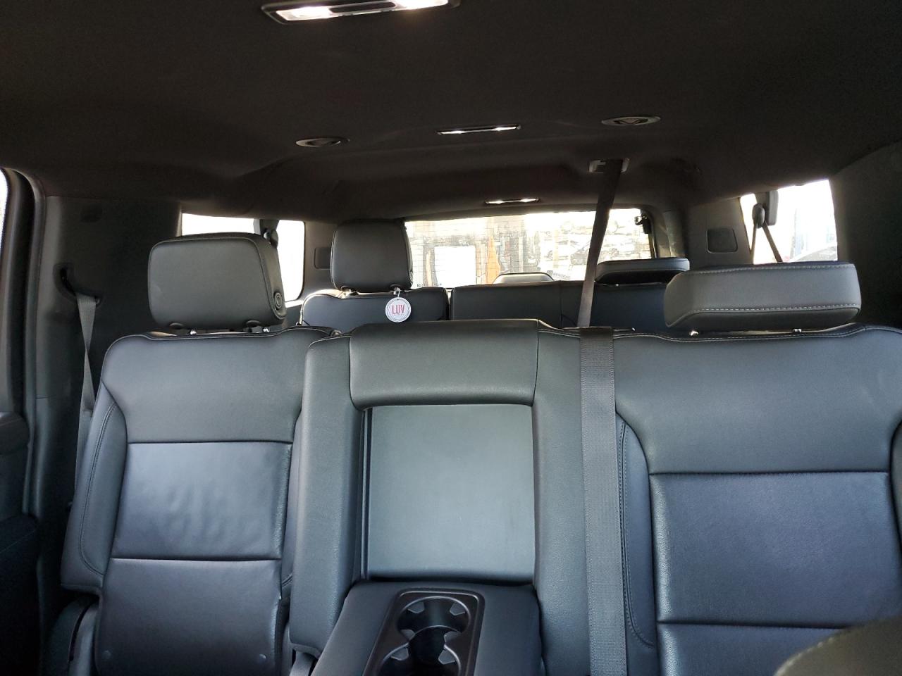 Chevrolet Suburban K1500 Lt Image 6