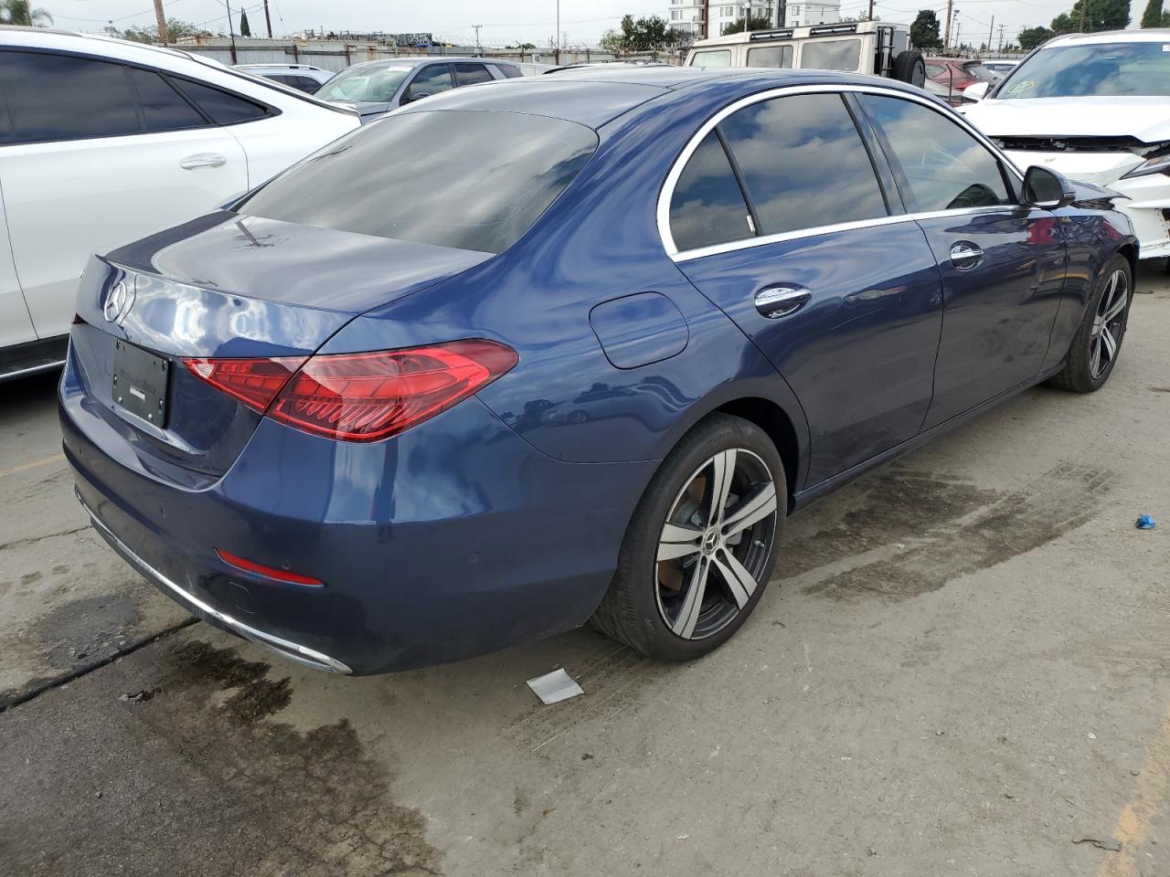 Mercedes-Benz C-Class 300 Image 3