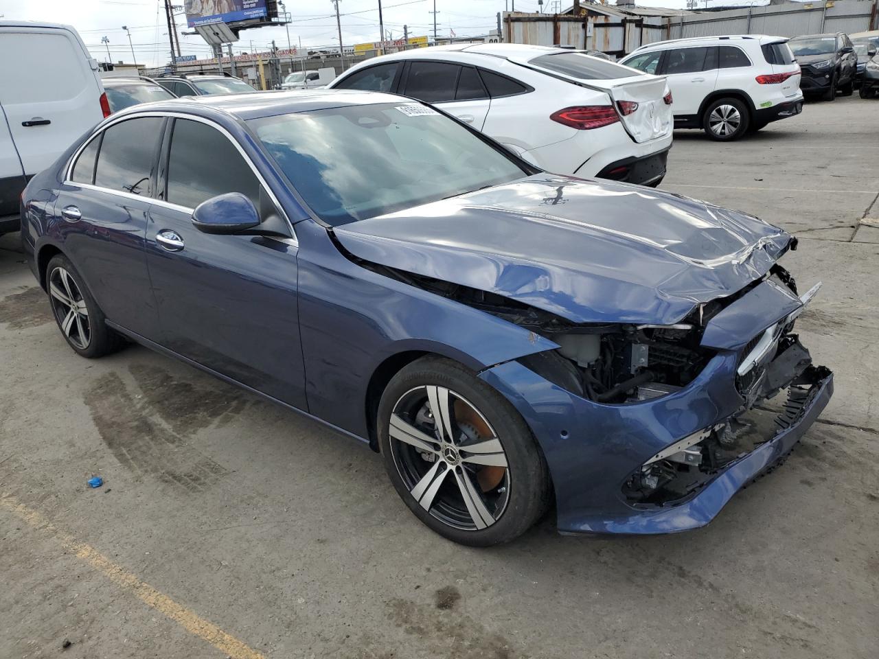 Mercedes-Benz C-Class 300 Image 12