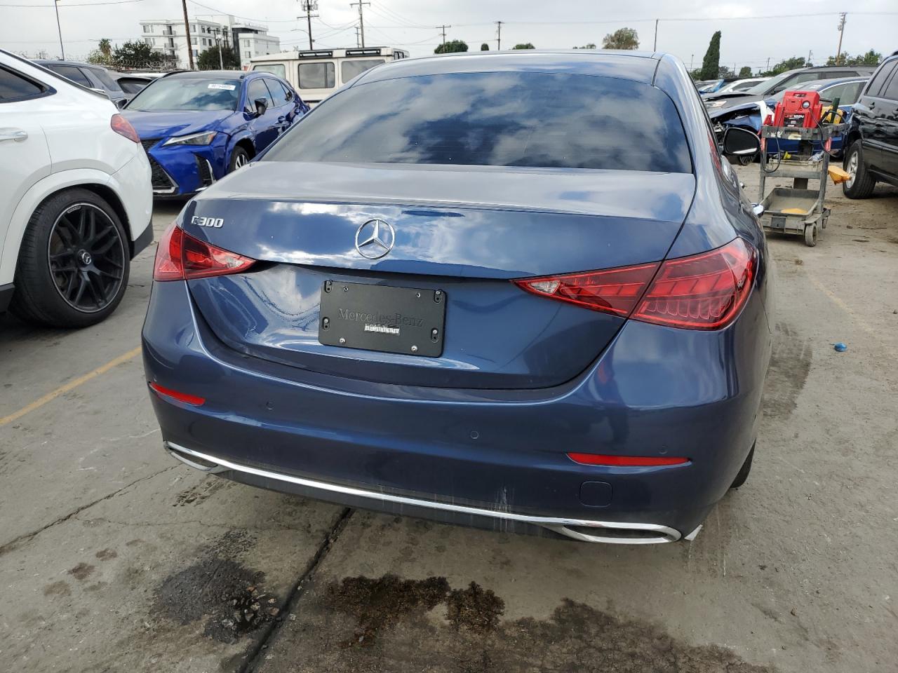 Mercedes-Benz C-Class 300 Image 5