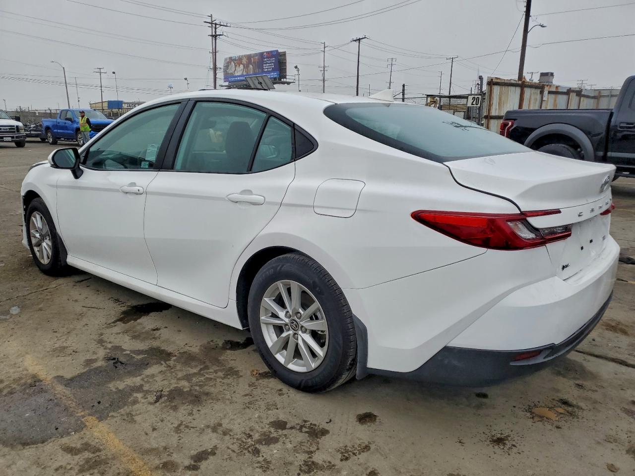 Toyota Camry Xse Image 8