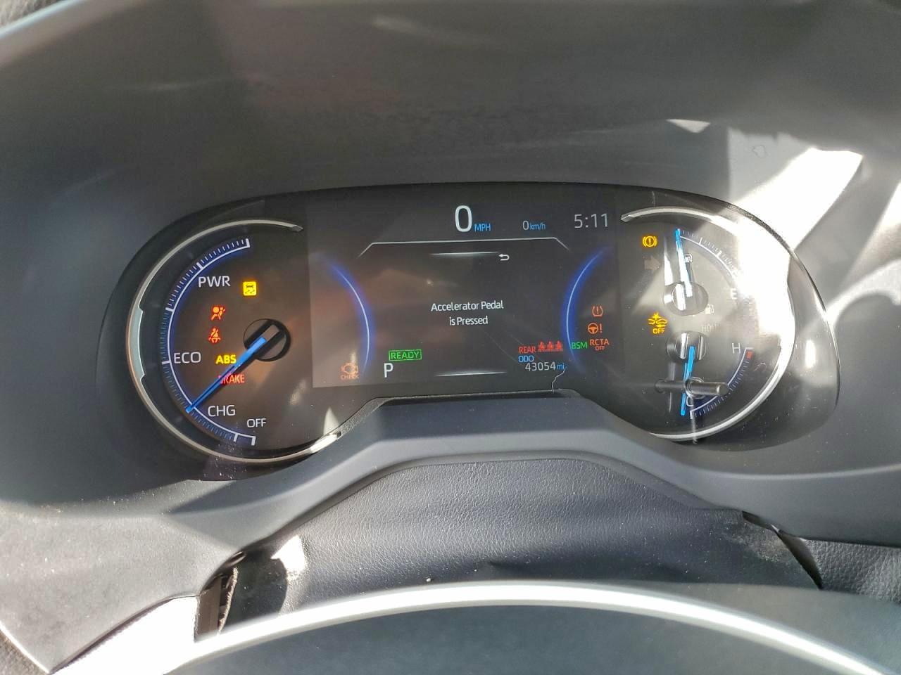 Toyota RAV4 Se Image 3