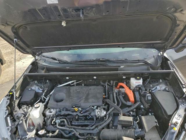 Toyota RAV4 Se Image 11