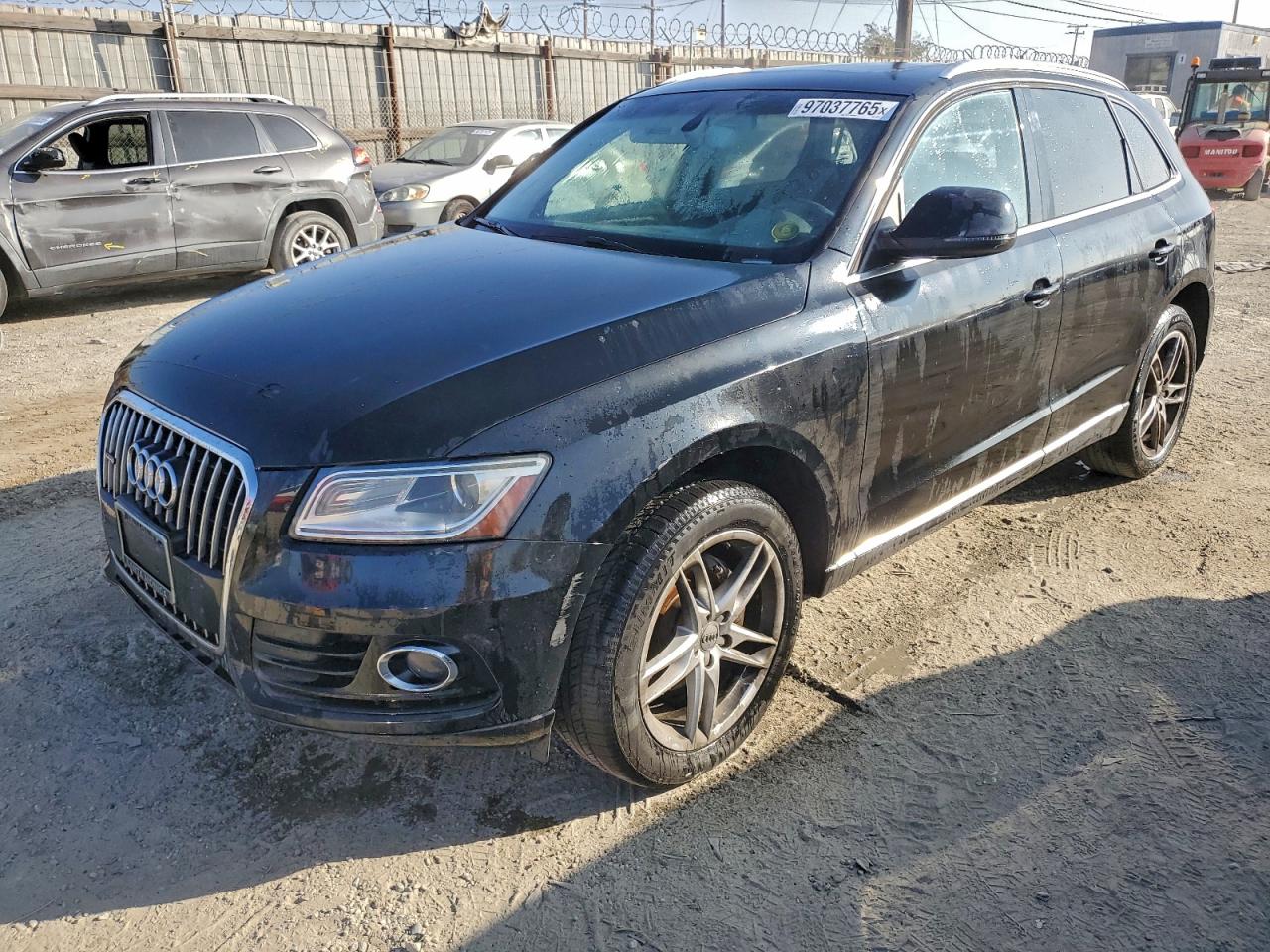 Audi Q5 Premium Plus Image 1
