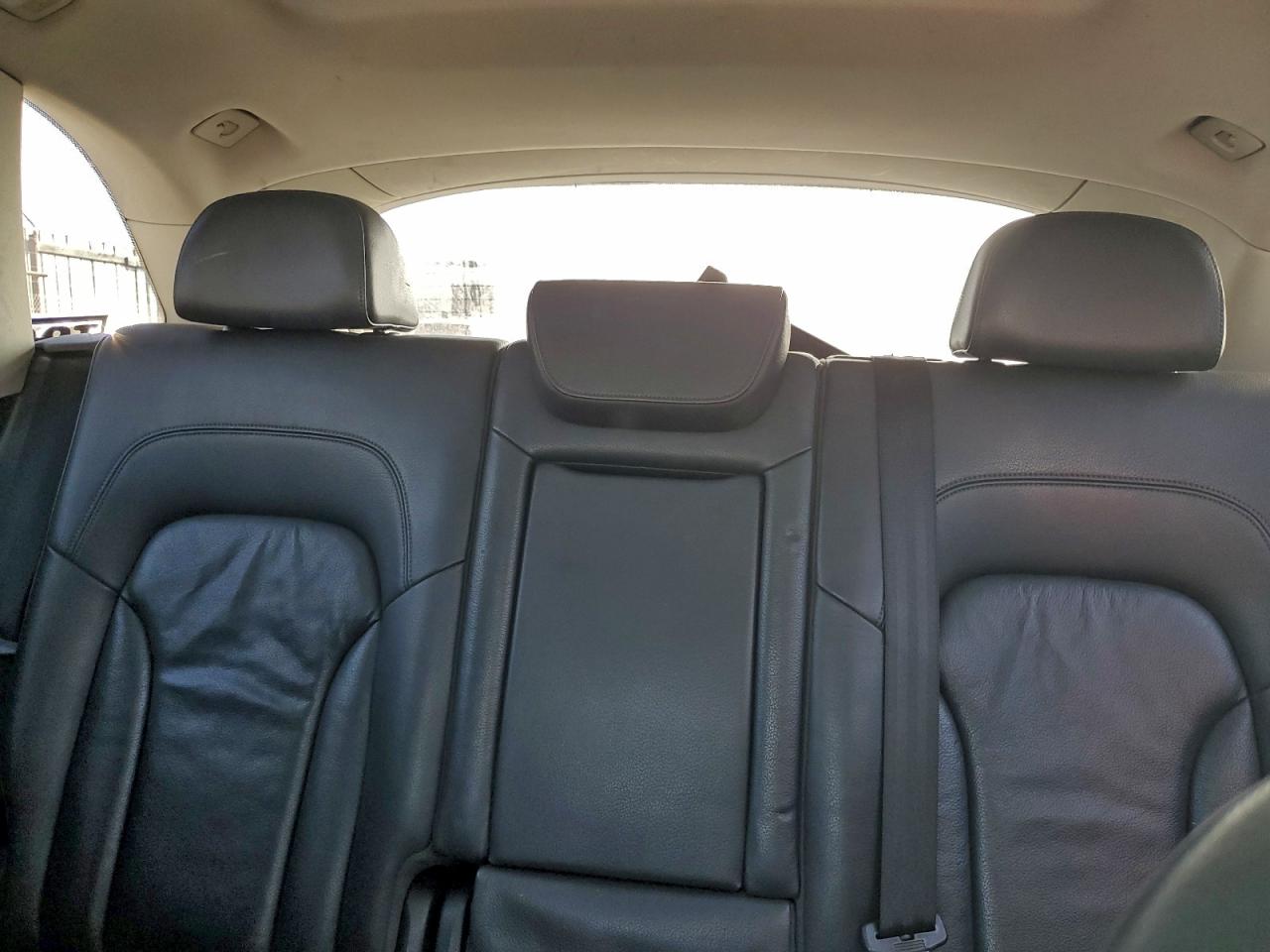 Audi Q5 Premium Plus Image 10