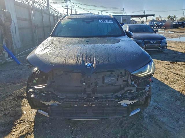 BMW X Series 30 Xdrive Image 2