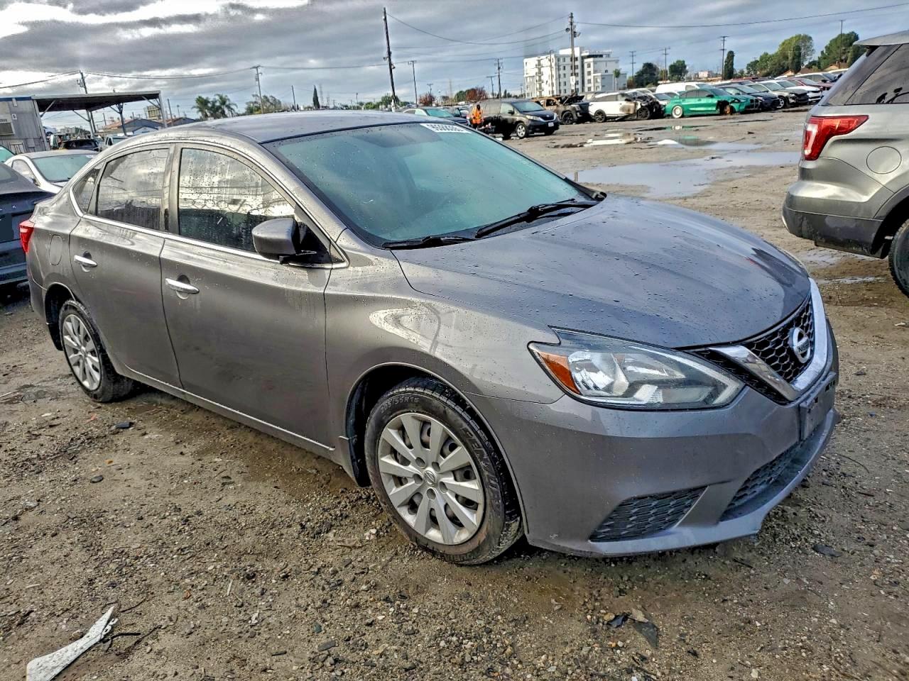 Nissan Sentra S Image 9