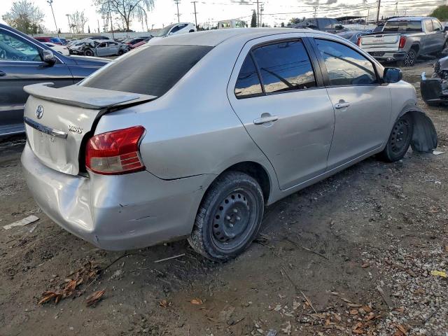 Toyota Yaris Image 2