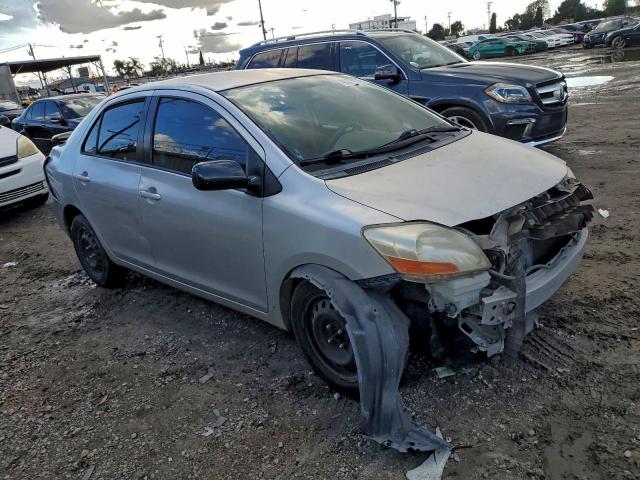 Toyota Yaris Image 6