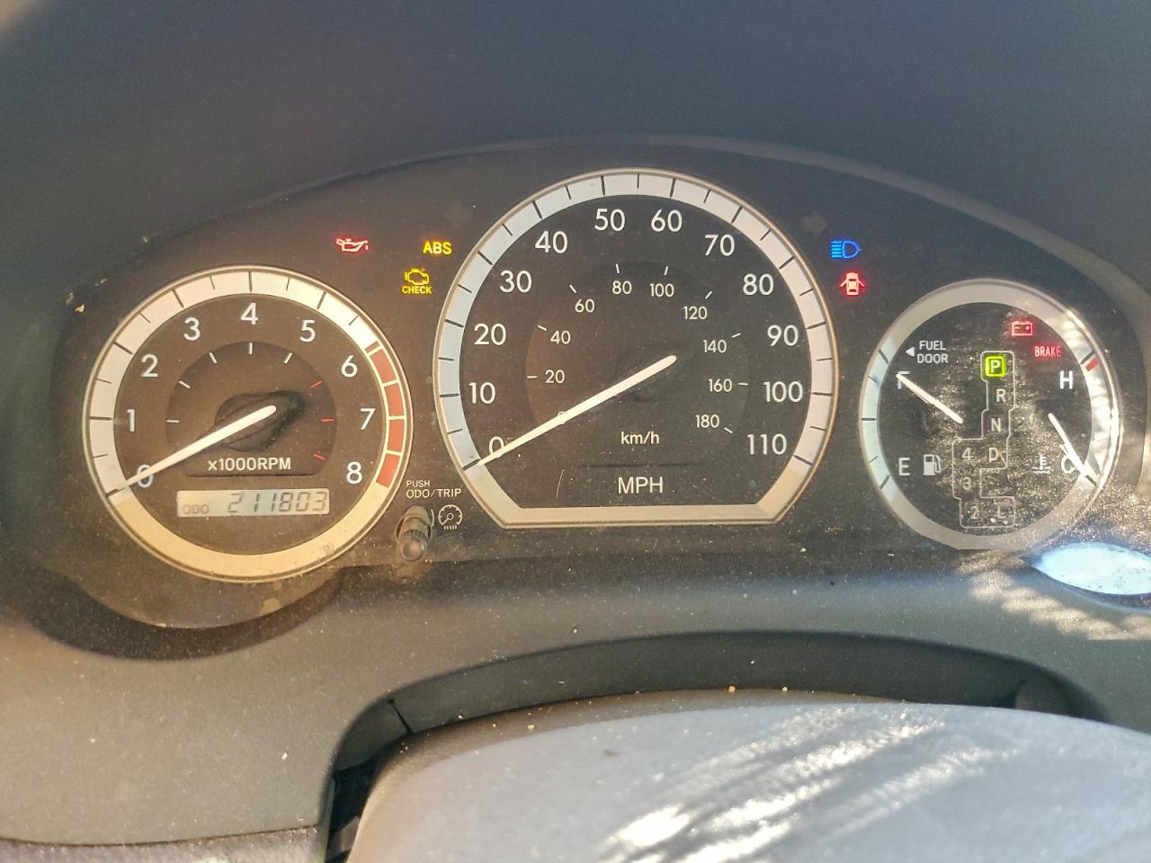 Toyota Sienna Ce Image 10