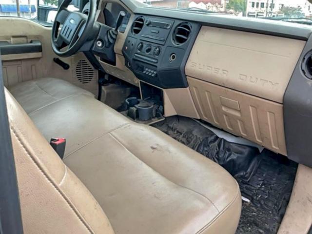 Ford F-450 Super Duty Image 2