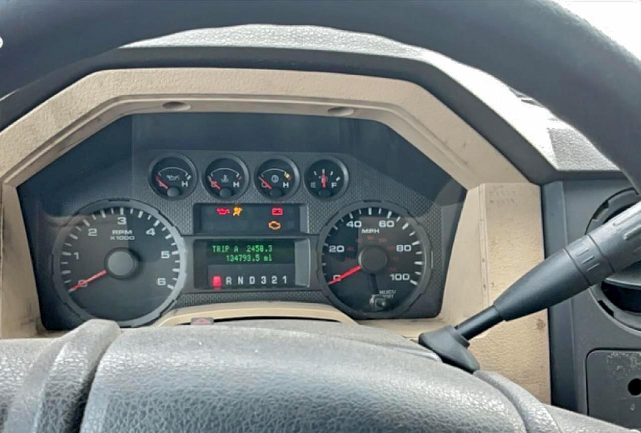 Ford F-450 Super Duty Image 5