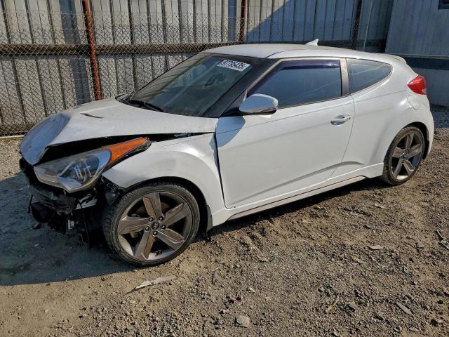  Salvage Hyundai VELOSTER